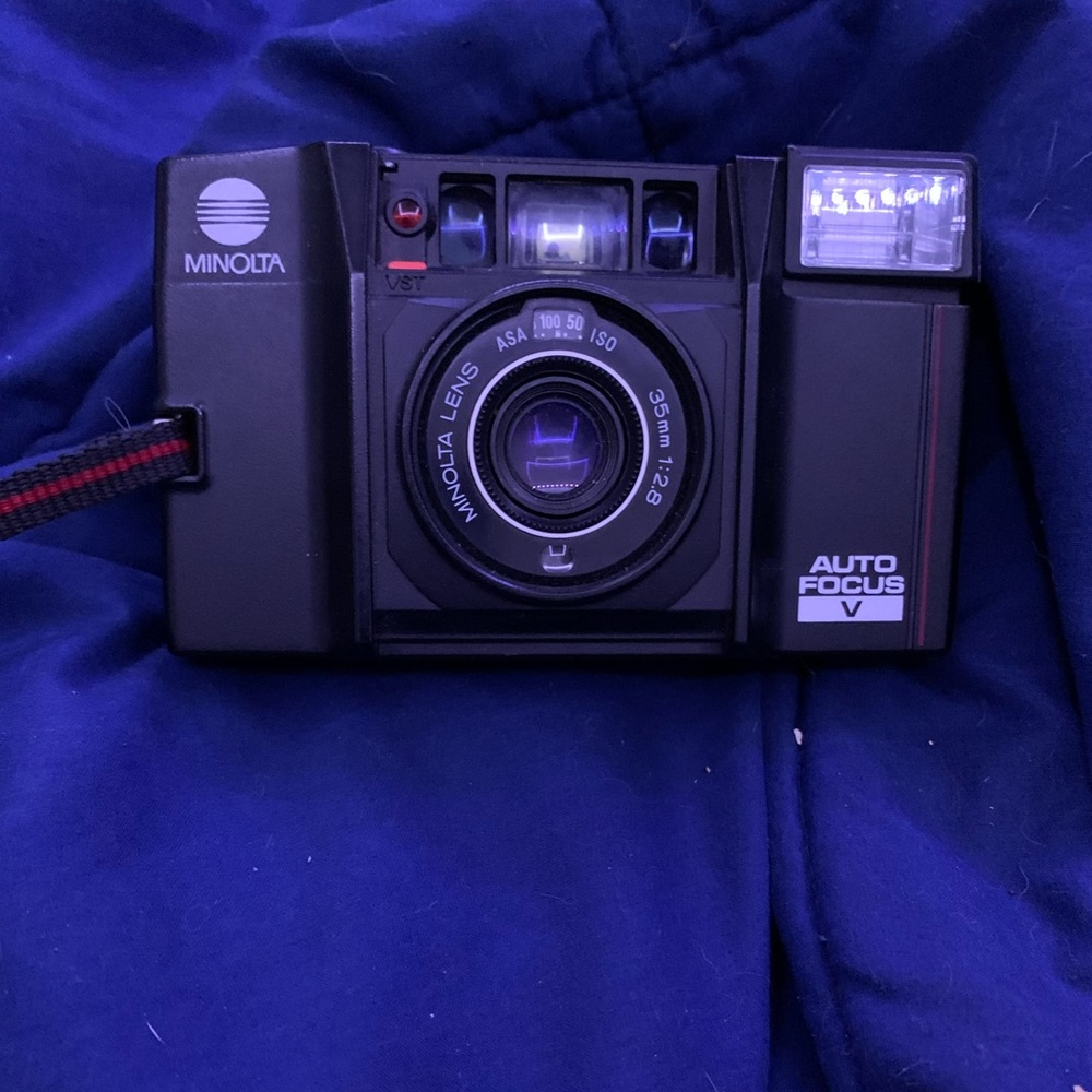 Minolta Auto Focus V camera